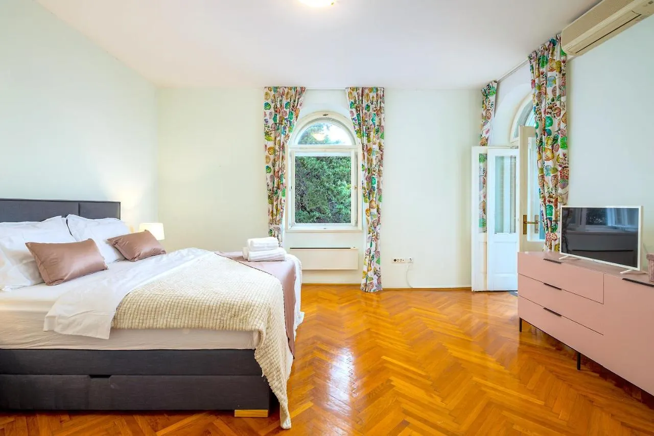 Stone Villa Majestic W Pool - Split Center Croatia