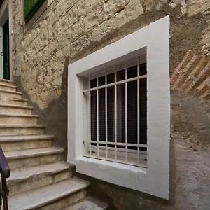 Gasthuis Lamenta, Split