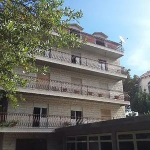 Adriatic Konukevi