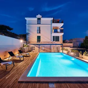 Sun Hills Apartment
