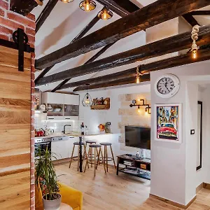 Ami Apartment