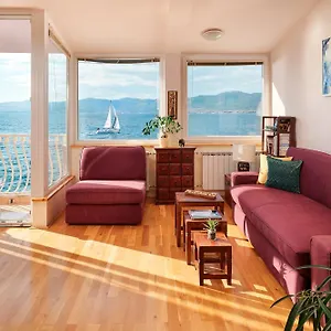 Sun Hills 8 Apartment