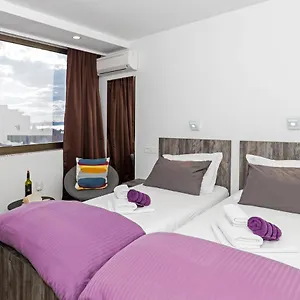 4* Pensionat Apinelo Tower